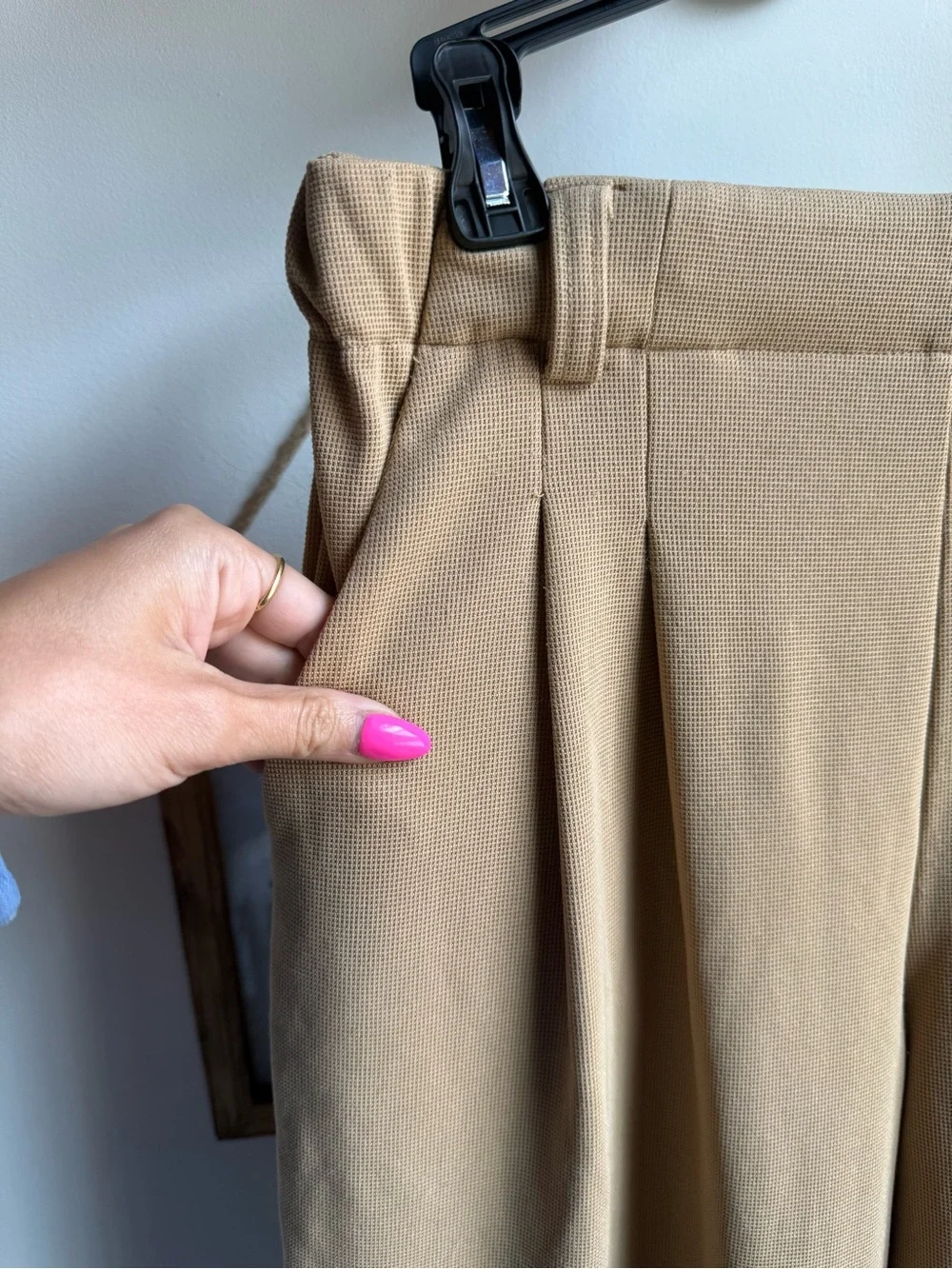 High-Waist Wide Leg Trousers in Camel